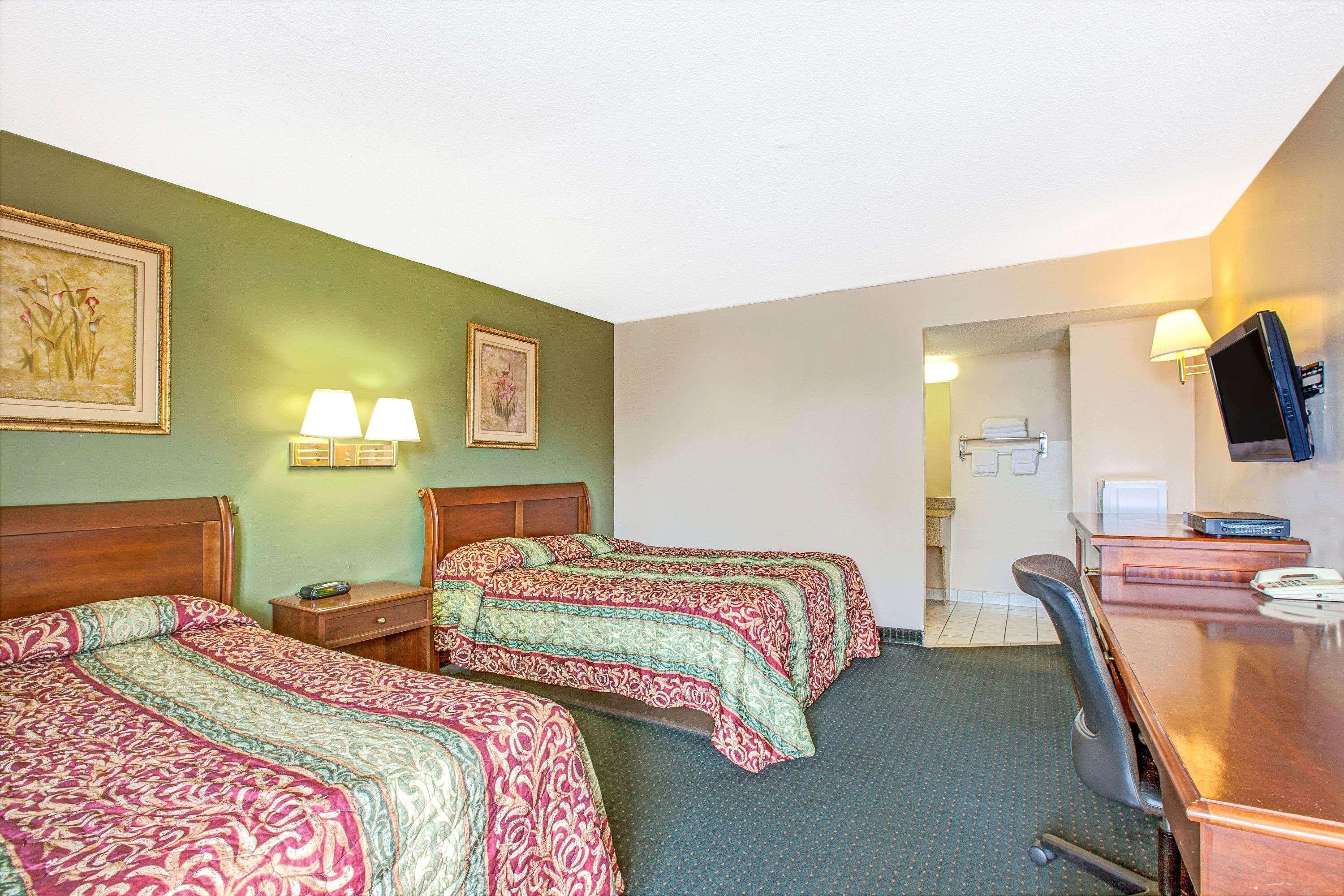 Knights Inn South Hackensasck Саут-Хакенсак Экстерьер фото