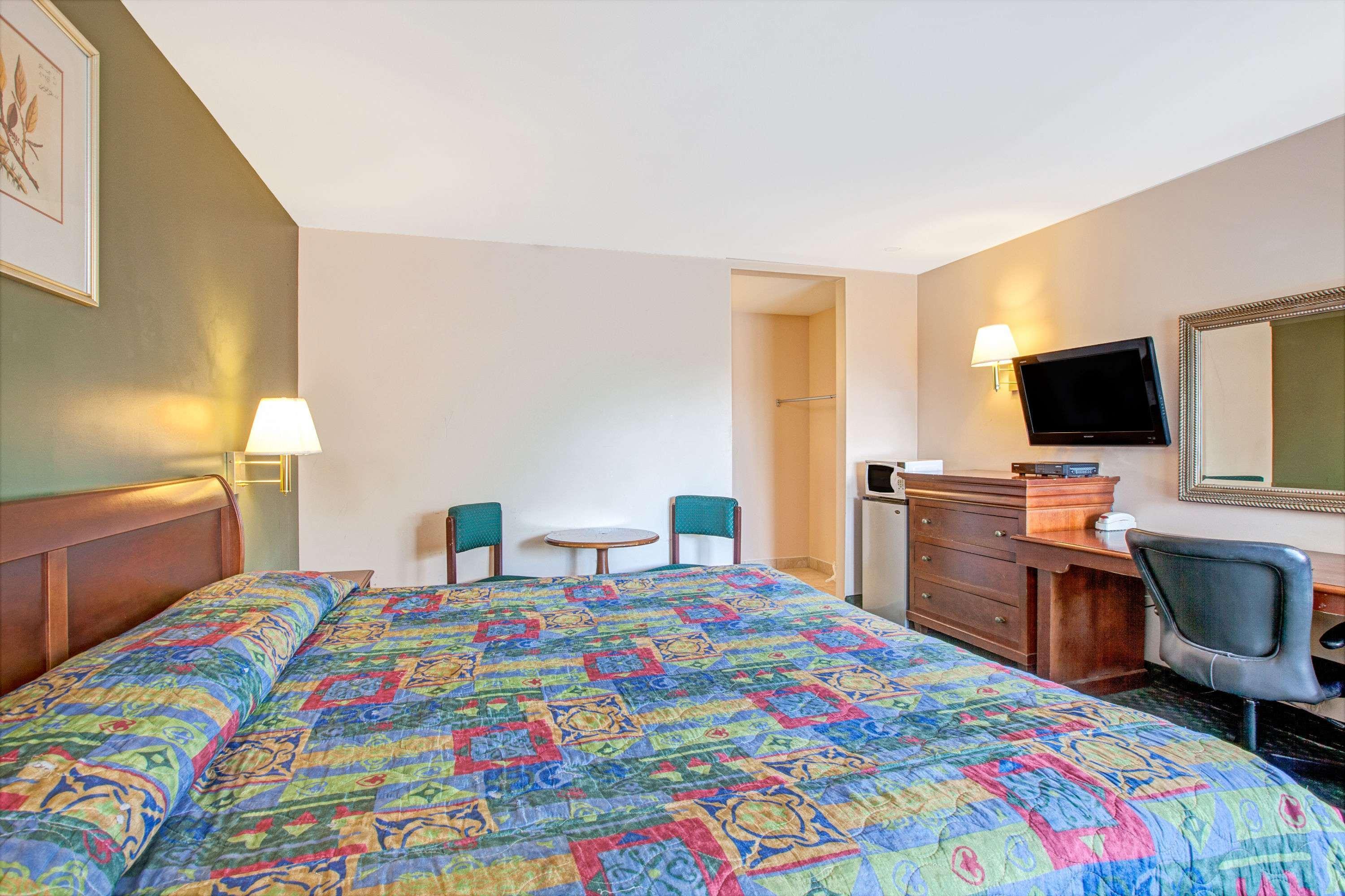 Knights Inn South Hackensasck Саут-Хакенсак Экстерьер фото