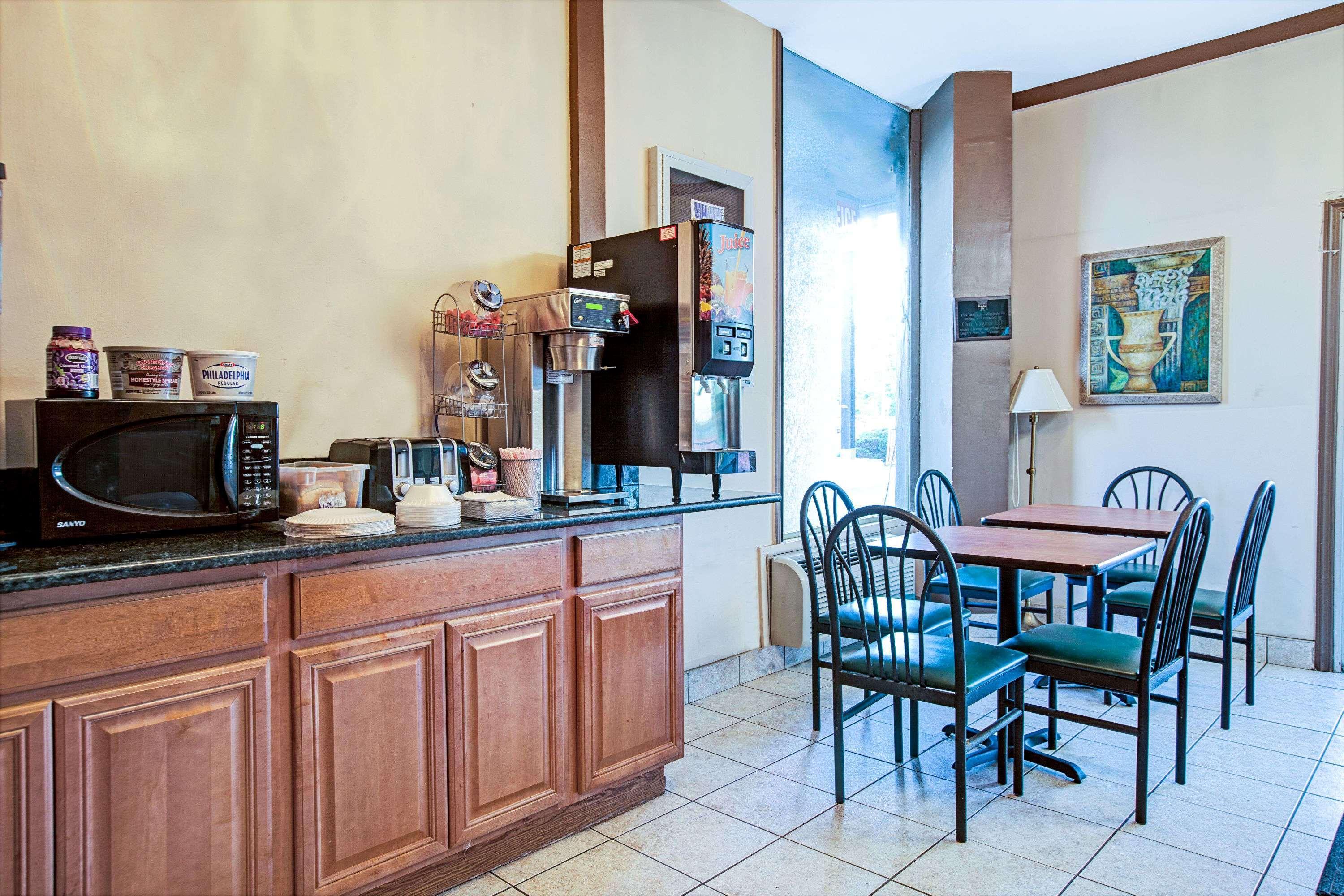 Knights Inn South Hackensasck Саут-Хакенсак Экстерьер фото