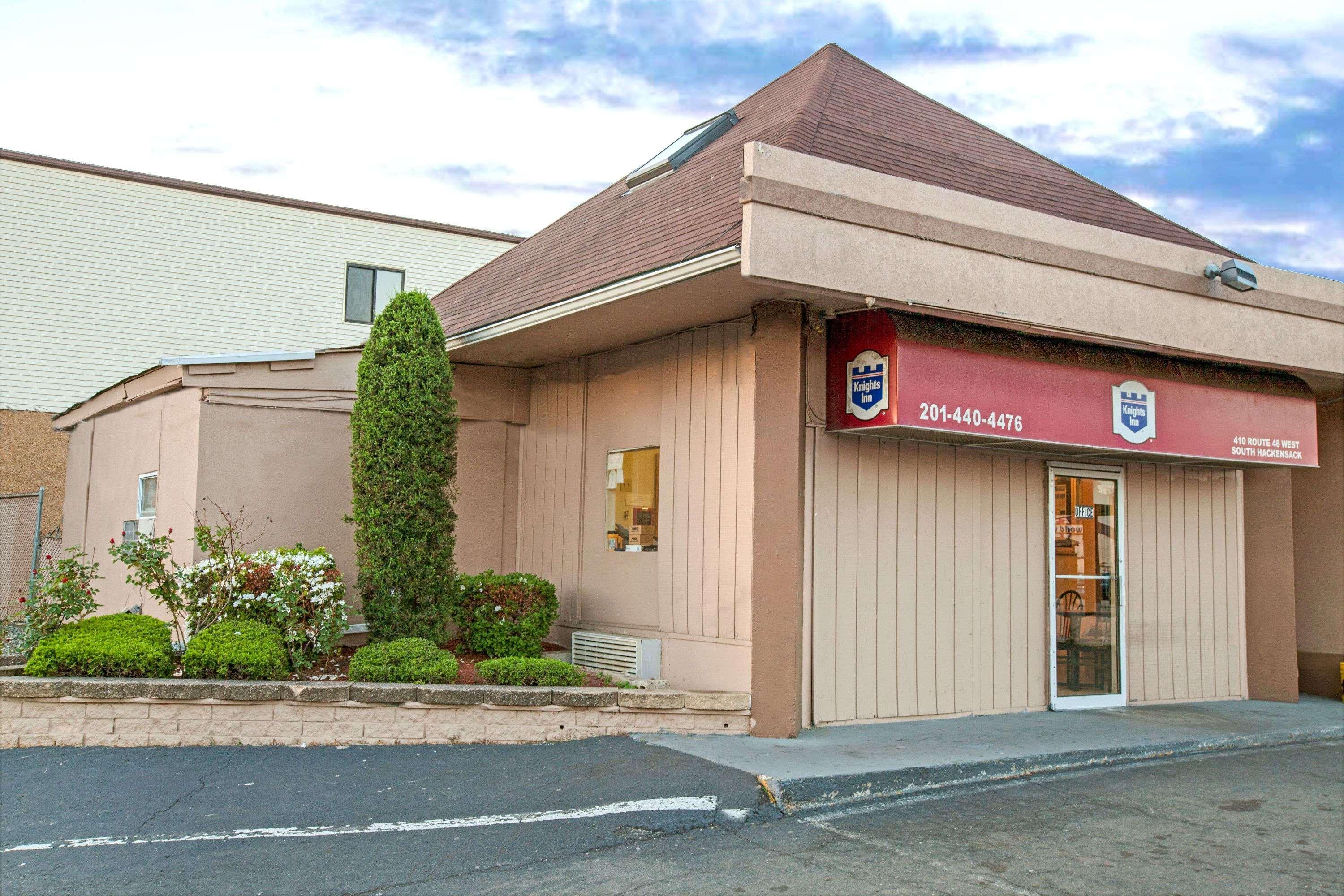 Knights Inn South Hackensasck Саут-Хакенсак Экстерьер фото